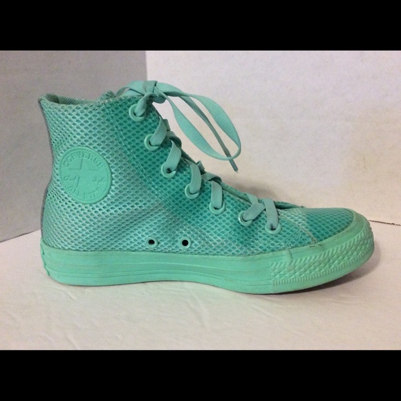 Converse - Picture 2 of 7